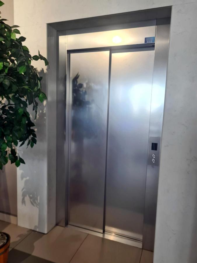 Hotel Port 2000 טורזים מראה חיצוני תמונה